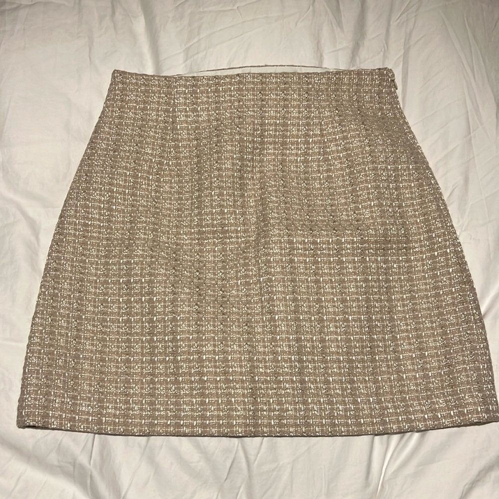 Tweed style skirt from Aritzia by Babaton.